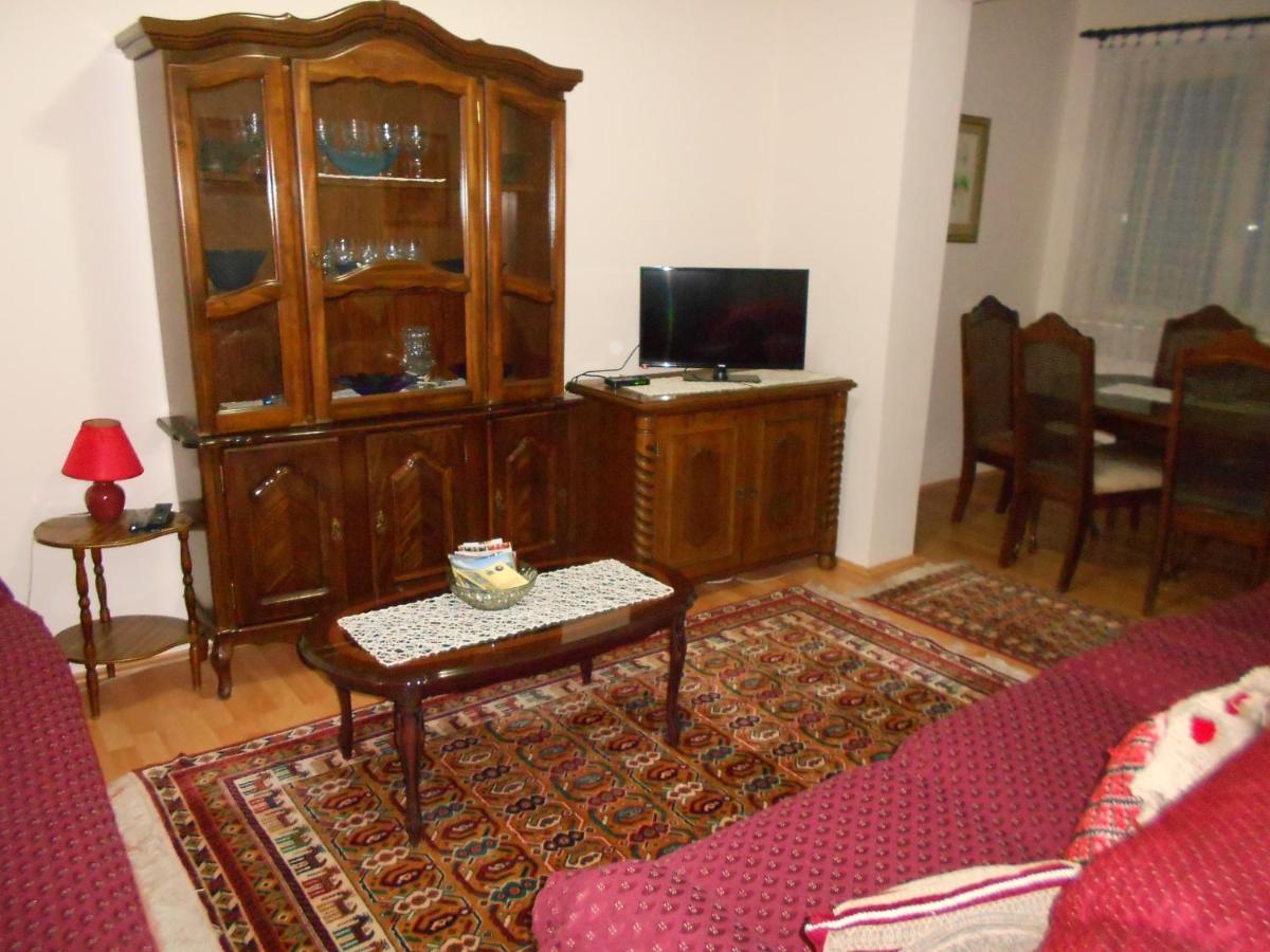 Apartman "Dom Stankovica" Pirot Exteriör bild
