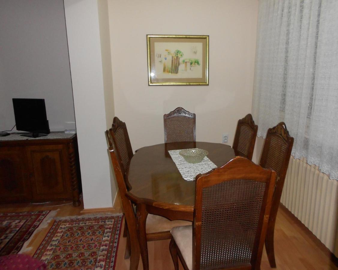 Apartman "Dom Stankovica" Pirot Exteriör bild